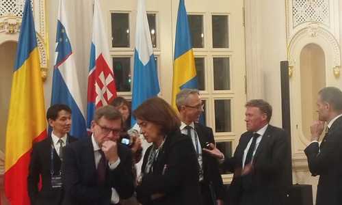 Министър Надежда Нейнски обсъди разширяването на ЕС с немския си колега Йохан Вадефул